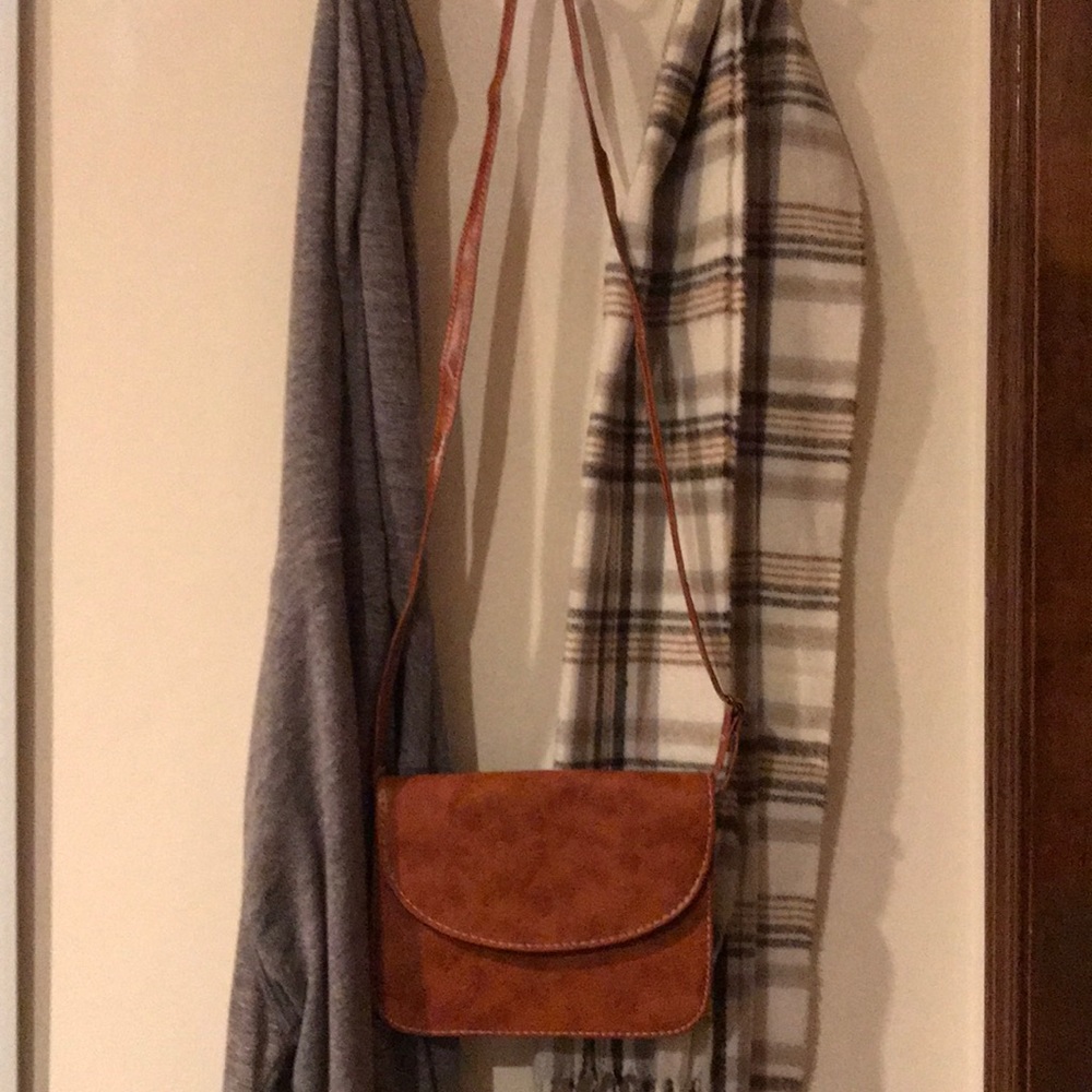 Crossbody bag
